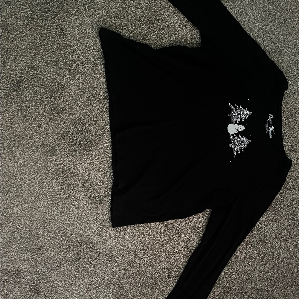 Onque Woman Black Long Sleeve Top with Snowman and Tree Design